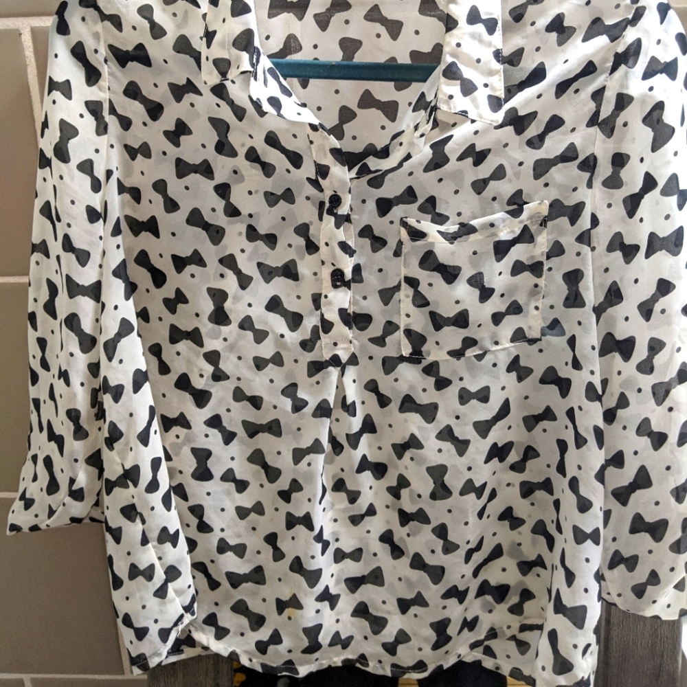 Bow dress shirt